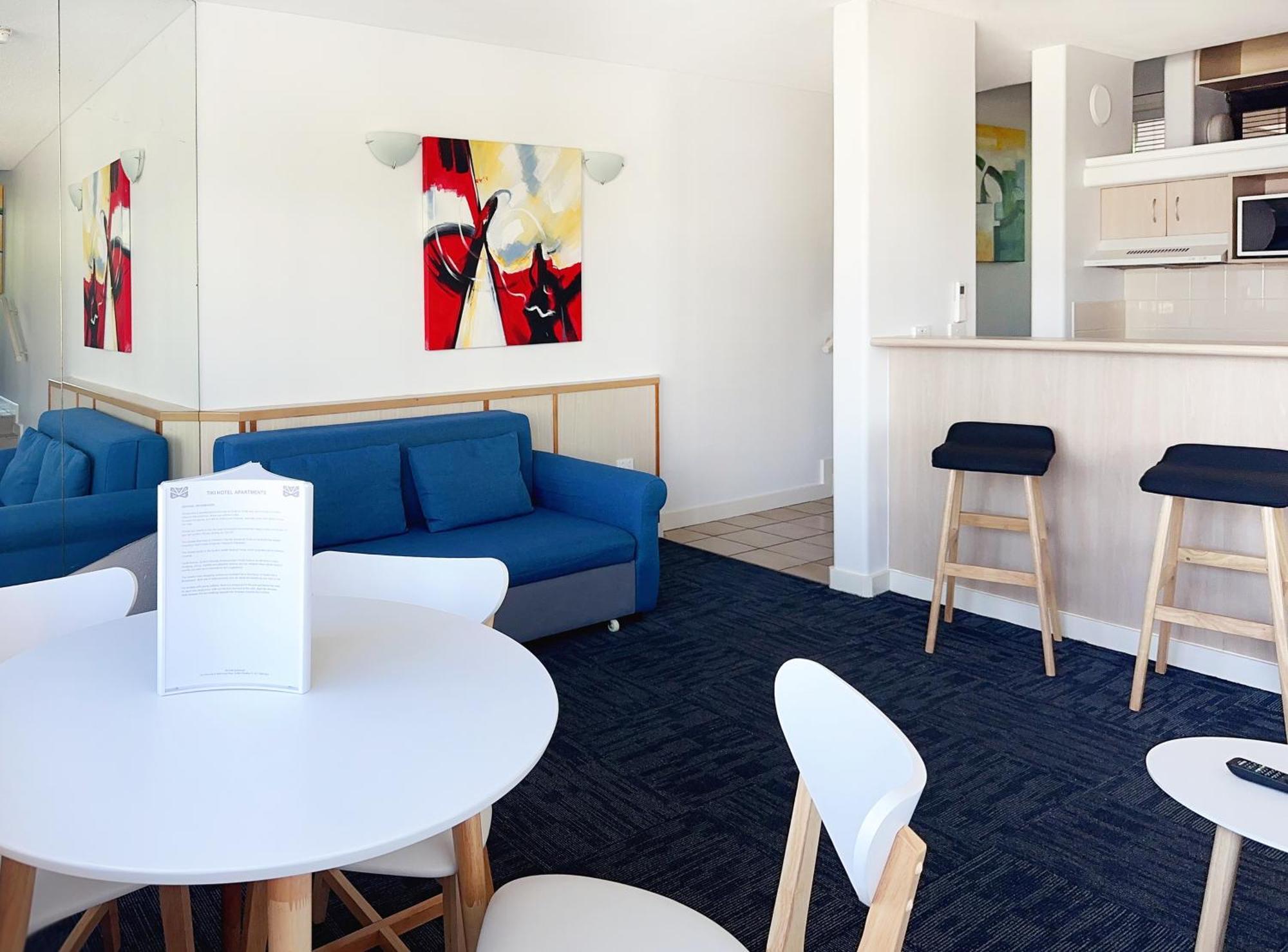 Tiki Hotel Apartments Surfers Paradise Гоулд Коуст Екстериор снимка